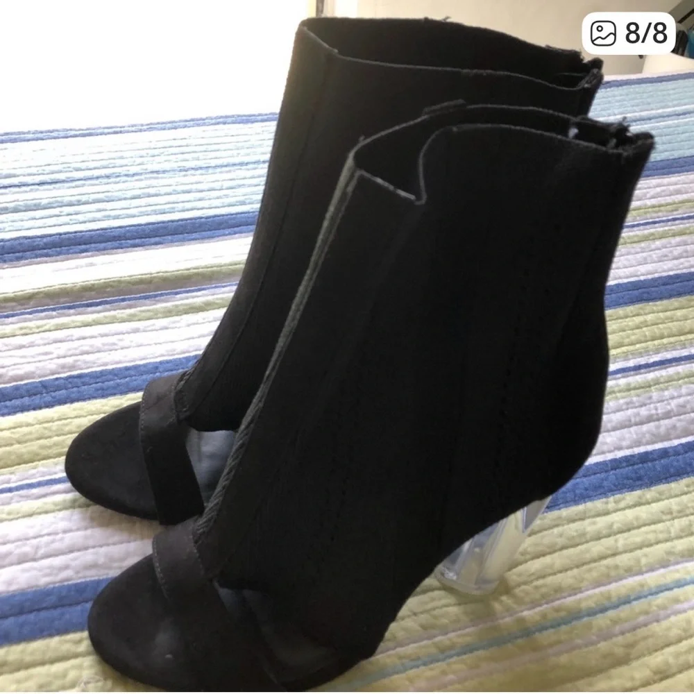 Elegant Black Ankle Boots with Clear Heels - Picture 6 of 7